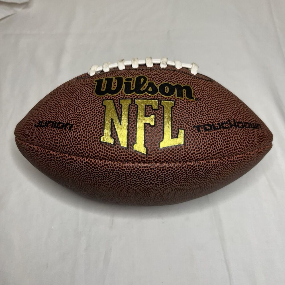 Wilson Football Junior Pee Wee Size Youth Traditional Brown Rubber Football